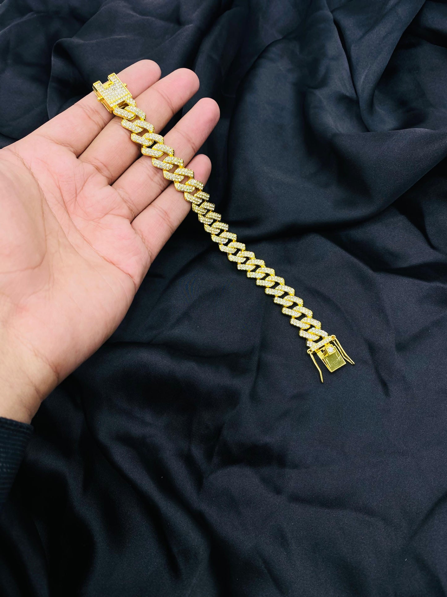 Beautiful Iced Out Braclet