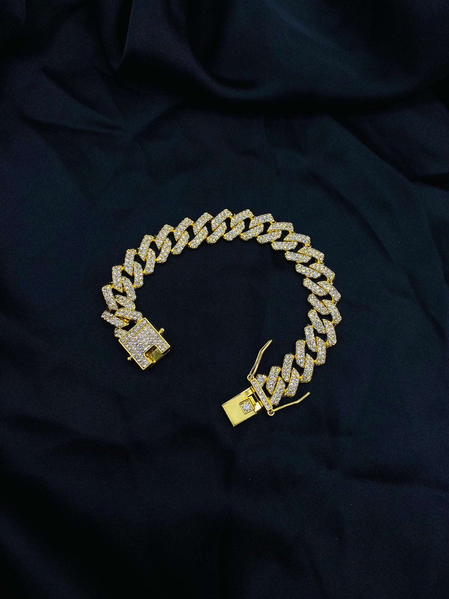 Beautiful Iced Out Braclet
