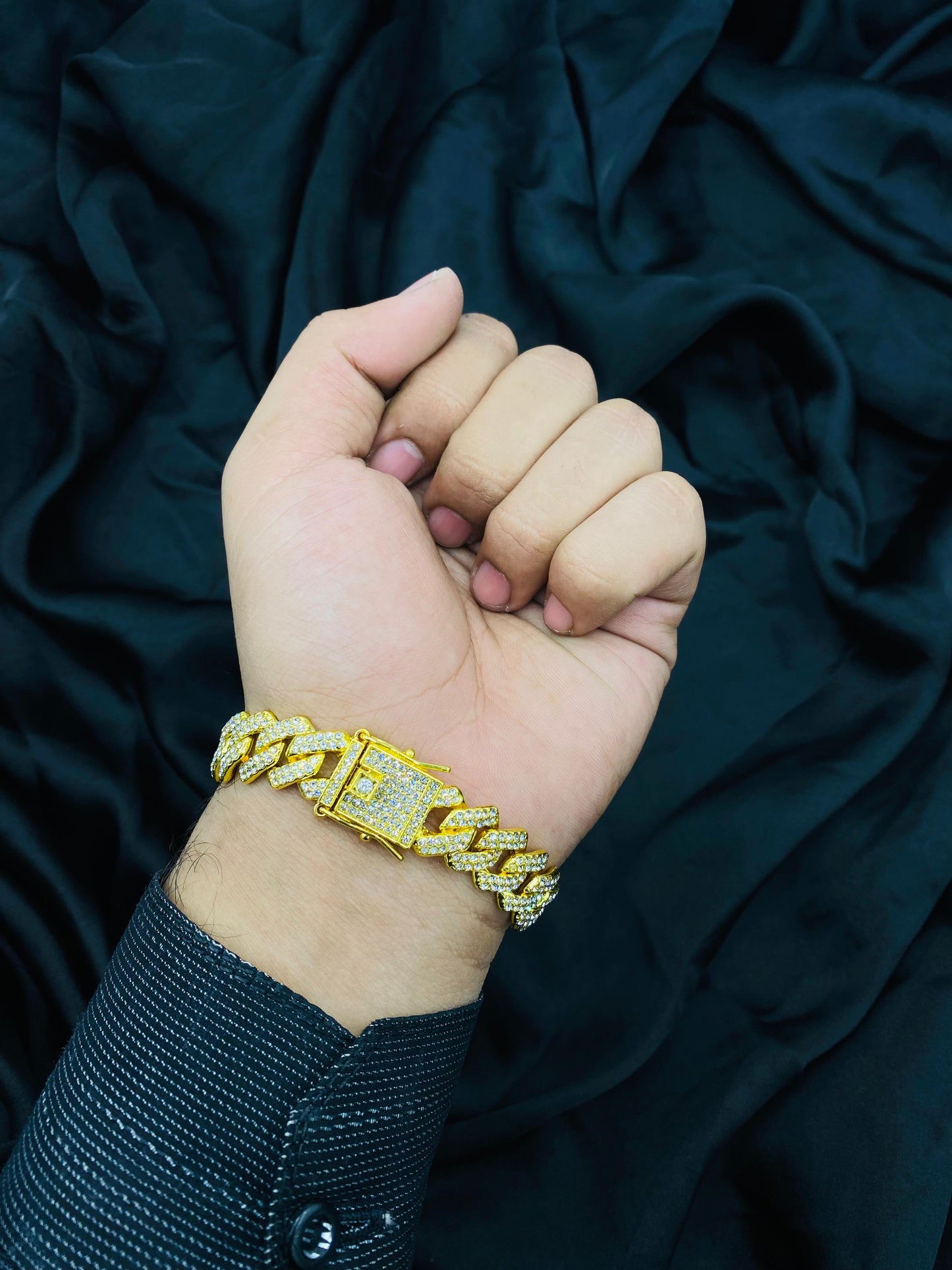 Beautiful Iced Out Braclet