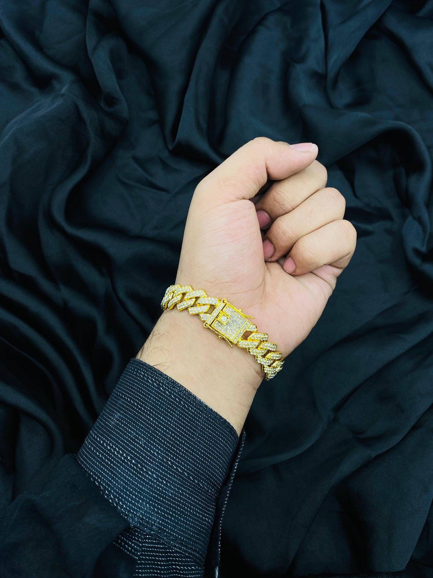Beautiful Iced Out Braclet