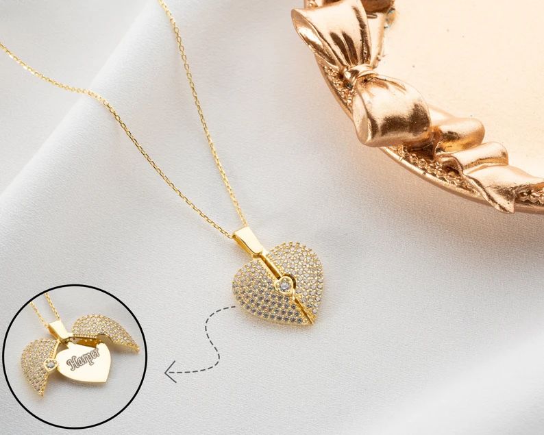 Engraved Name Diamond Hert Necklace