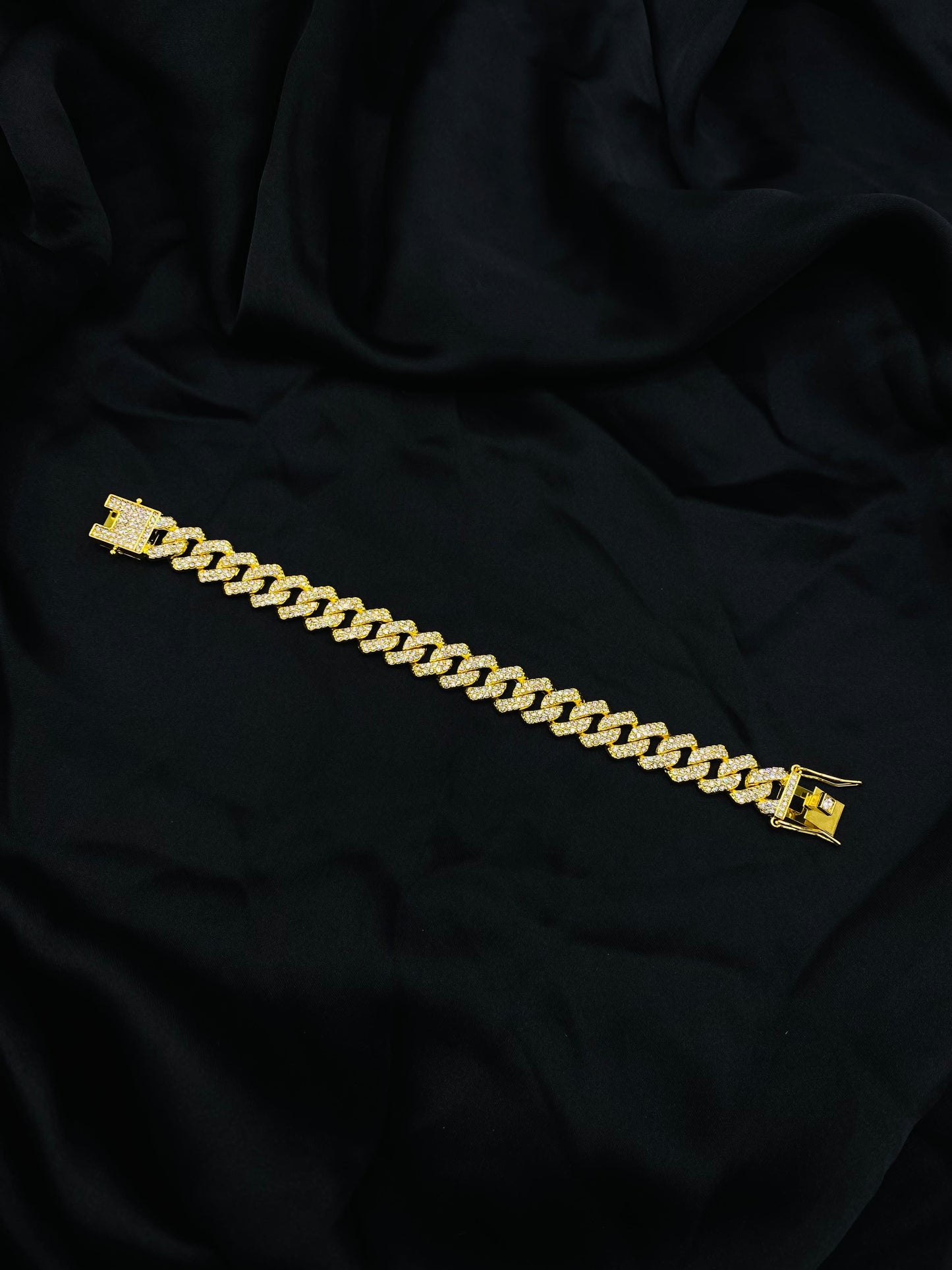 Beautiful Iced Out Braclet